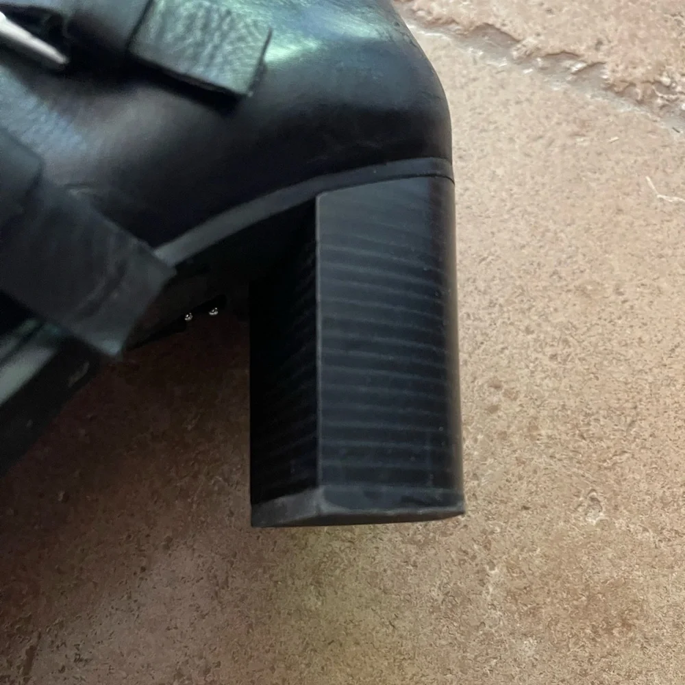 Steve Madden Heeled Studded Beaded Buckle Bootie “Humble” Sz 8.5 - Picture 4 of 6